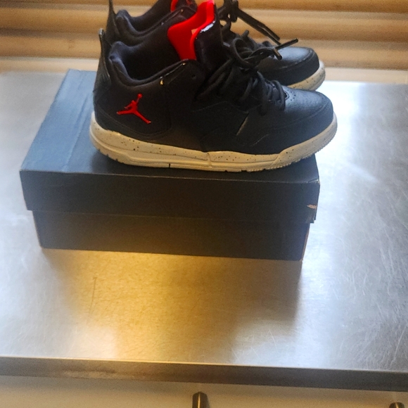 Kids nike air jordan brand new 13c with box - Picture 1 of 6